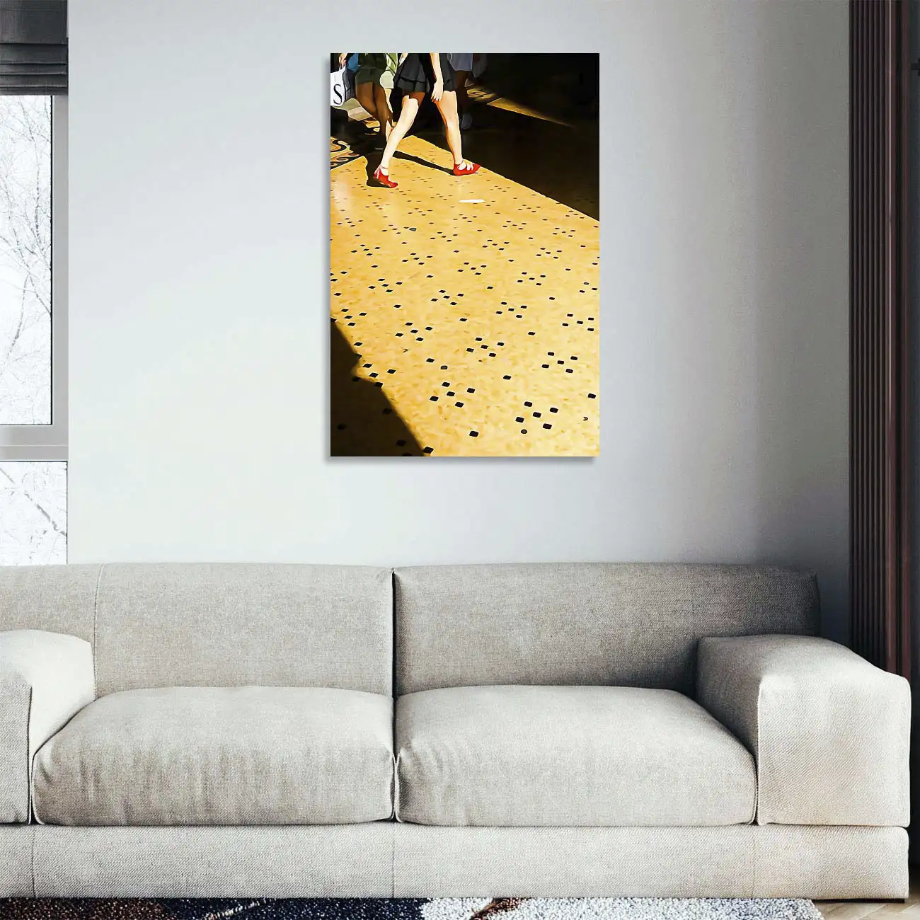 Tableau photographique grand format au-dessus d'un canapé, déco salon inspirante.