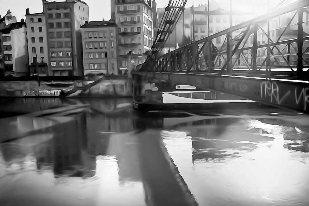 Passerelle quai Saint-Vincent, Vieux Lyon. Leporelo photographies, entre photo et peinture