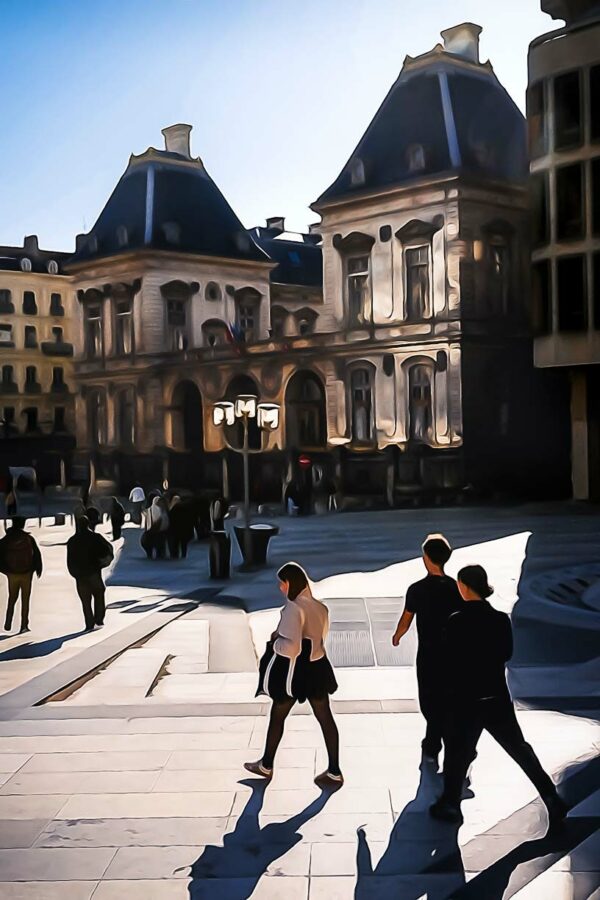 Les piétons place Louis Pradel